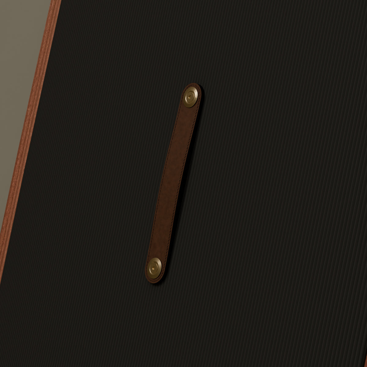 The Statesider in Mahogany & Ivory Cream — Horween leather carry handle #Wood Finish_Mahogany